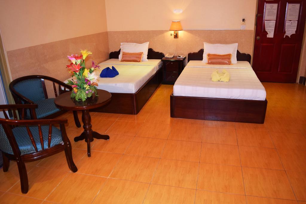 Reaksmey Battambang Hotel Exterior foto