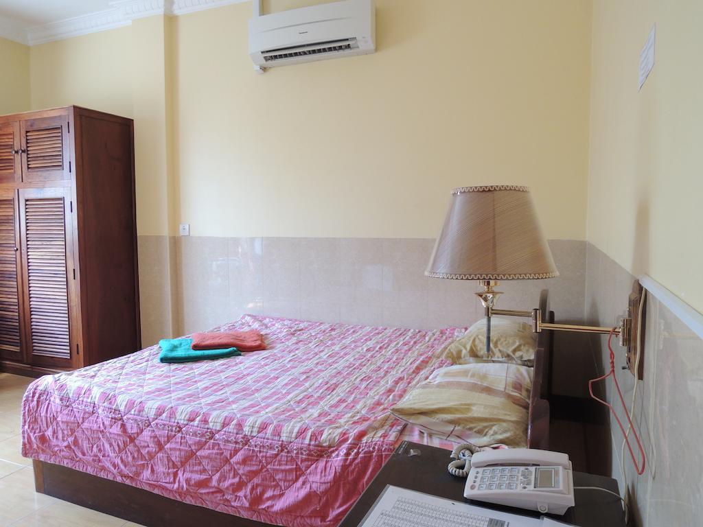 Reaksmey Battambang Hotel Zimmer foto