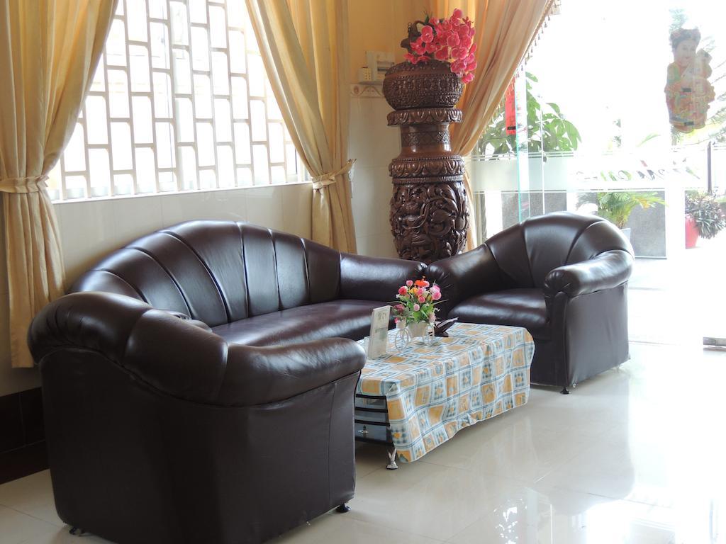 Reaksmey Battambang Hotel Exterior foto
